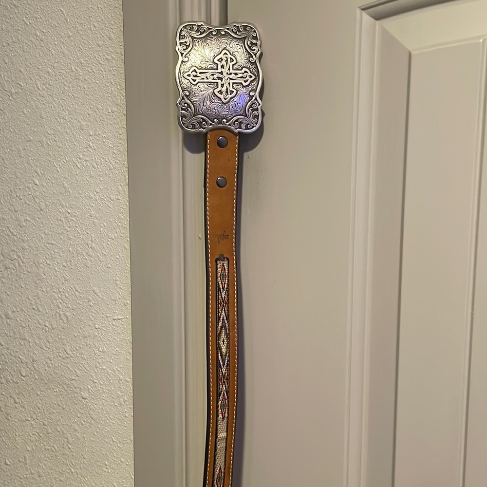 Ariat belt